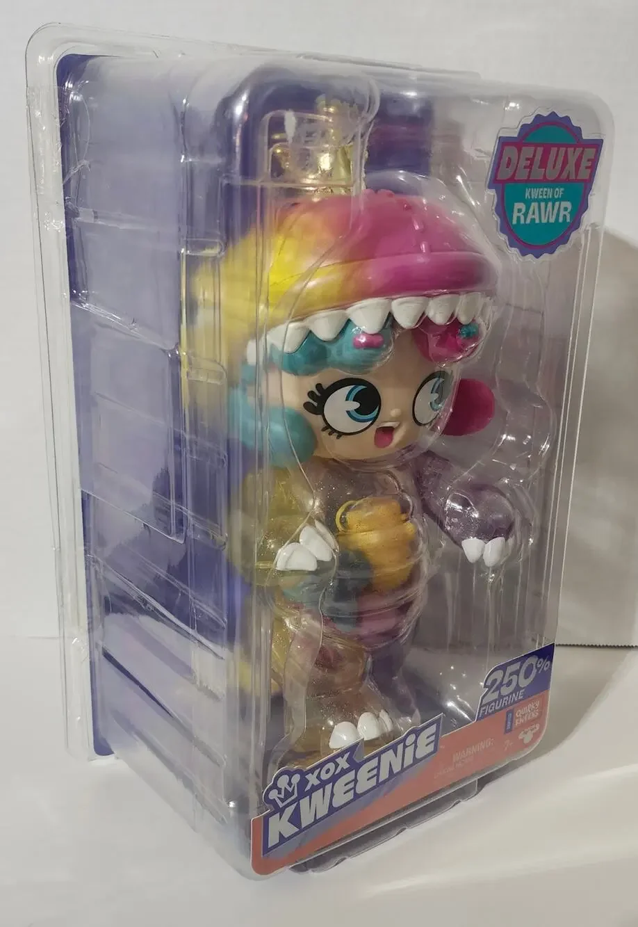XOX Kweenie Deluxe Kween of Rawr Figure 11
