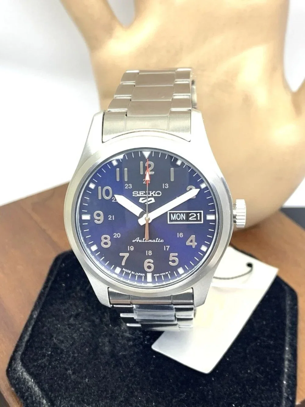 Seiko 5 Men's Watch SRPG29 Sports Automatic Blue Dial Day Date Stainless Steel