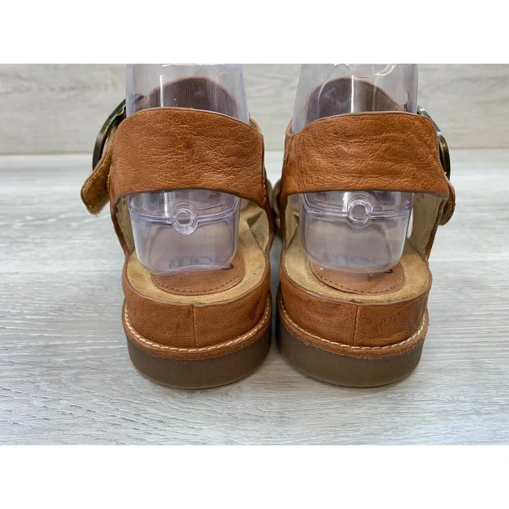 Sofft leather sandals