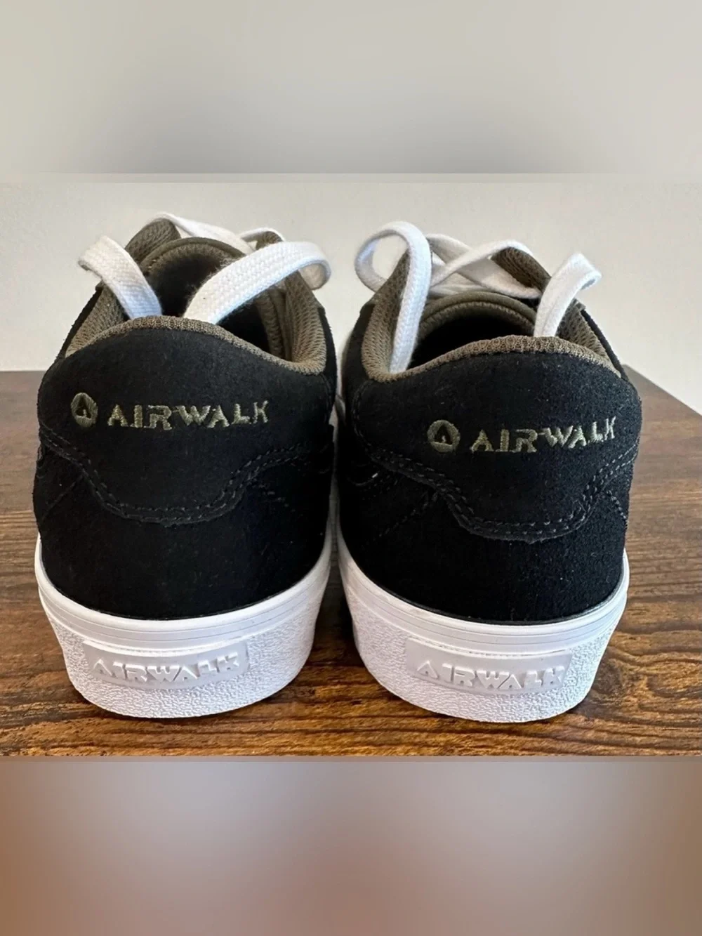 Airwalk new box