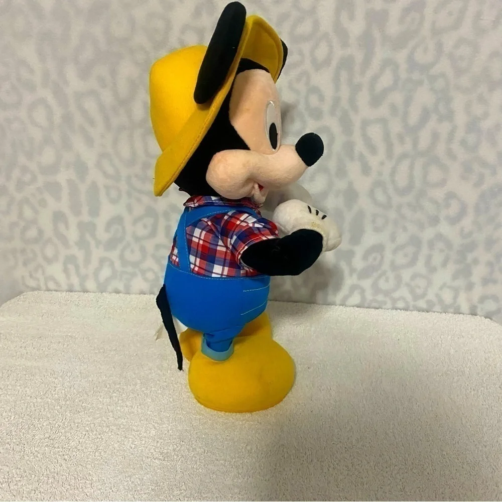Disney questions leave