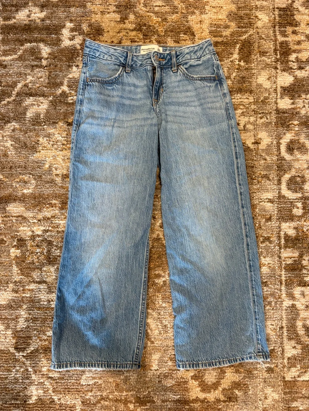 abercrombie kids low rise baggy Jeans in Light and Medium Blue
