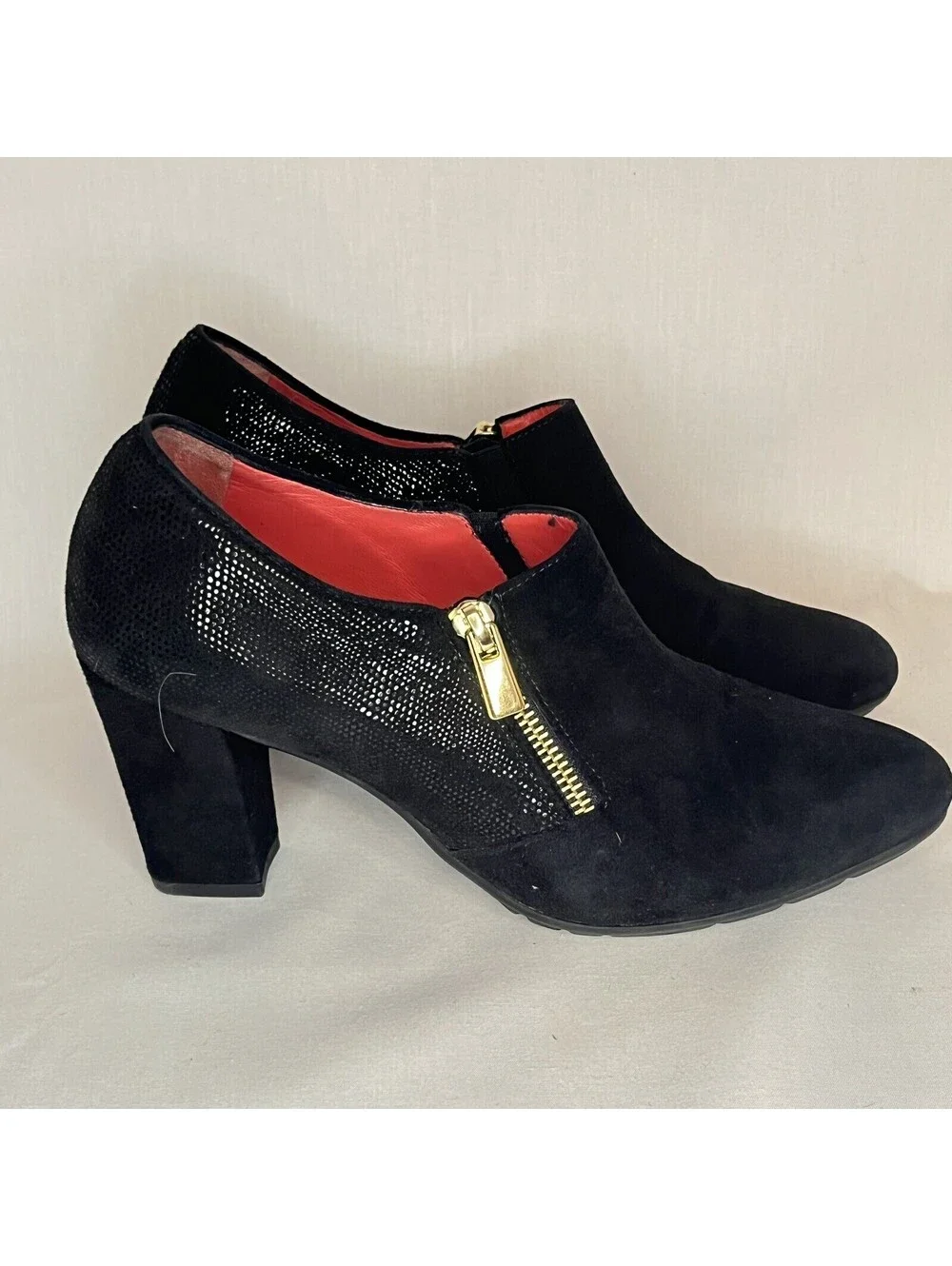 Pas De Rouge Italy Black Suede & Metallic Zip Ankle Boot Women 38.5, US 7 WOW!