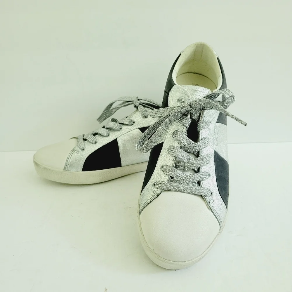 New Geox Respira Leather Italian Patent Sneakers, Size 10,5