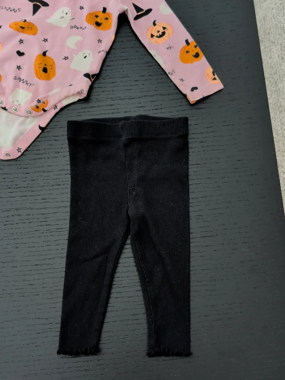 Lot Girl 12M Halloween Onesie & Black Pants Pumpkins Ghosts