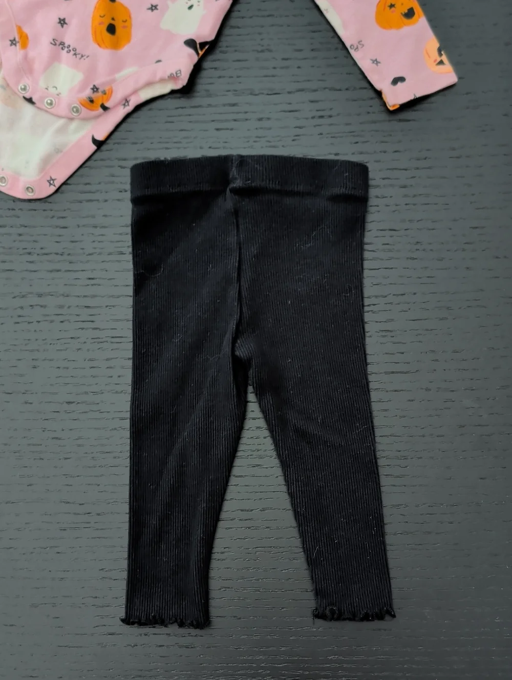 Lot Girl 12M Halloween Onesie & Black Pants Pumpkins Ghosts