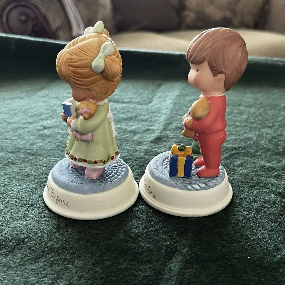 Vintage 1987 Joan Walsh Anglund Avon Hand Painted Pair of Christmas Figurines
