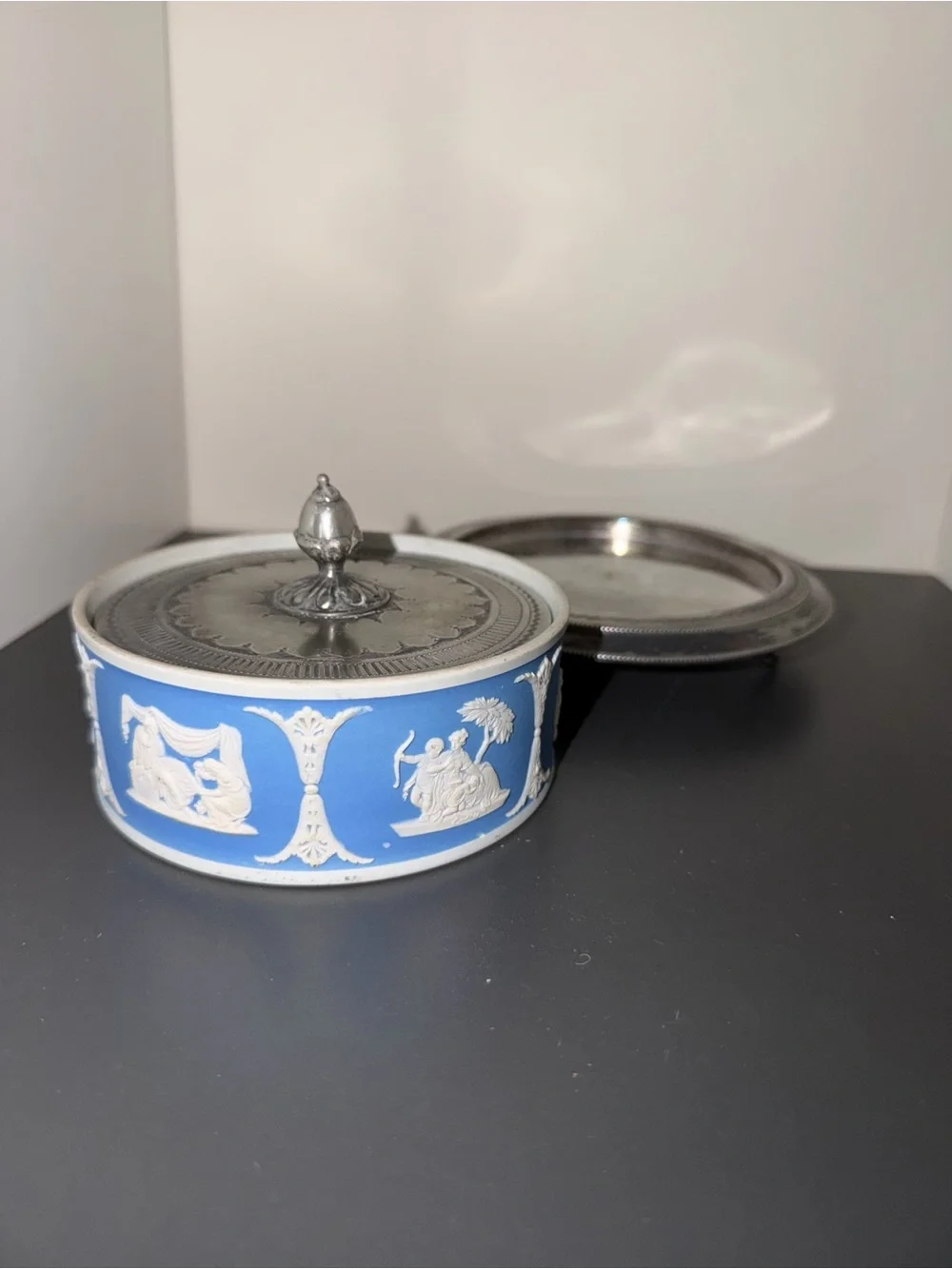 Wedgwood silver consistent late