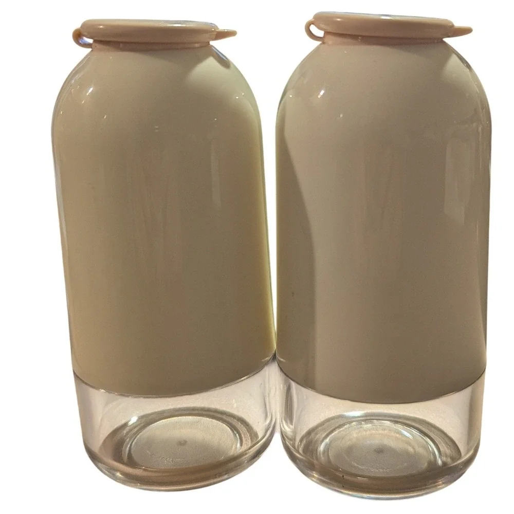 Tupperware vintage salt