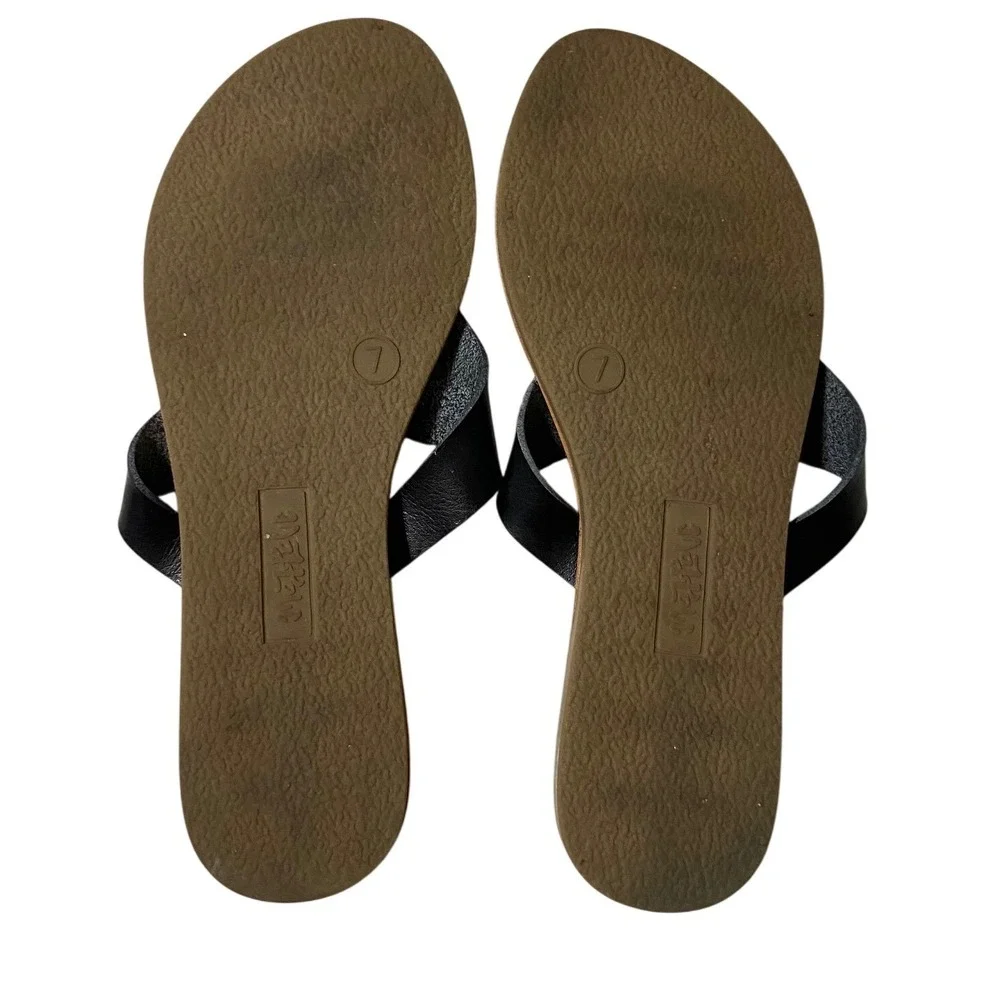 Madpole thong sandals