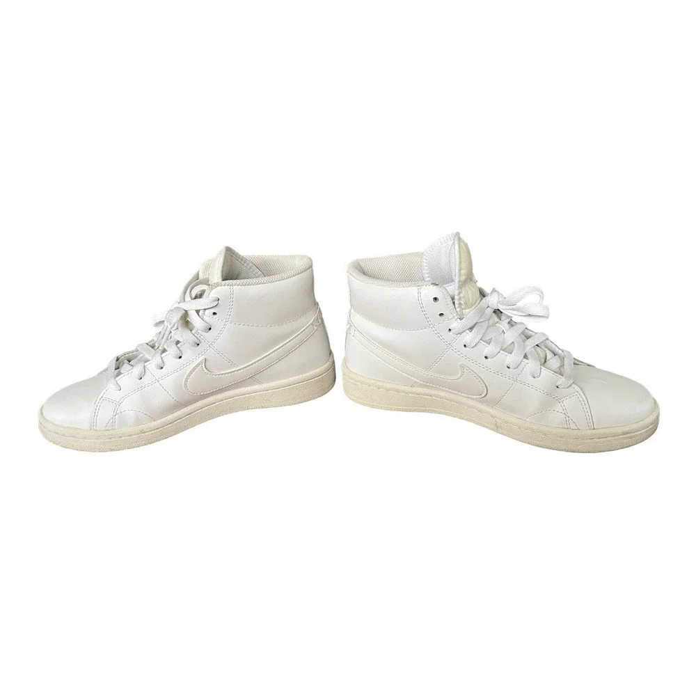 Nike court royale