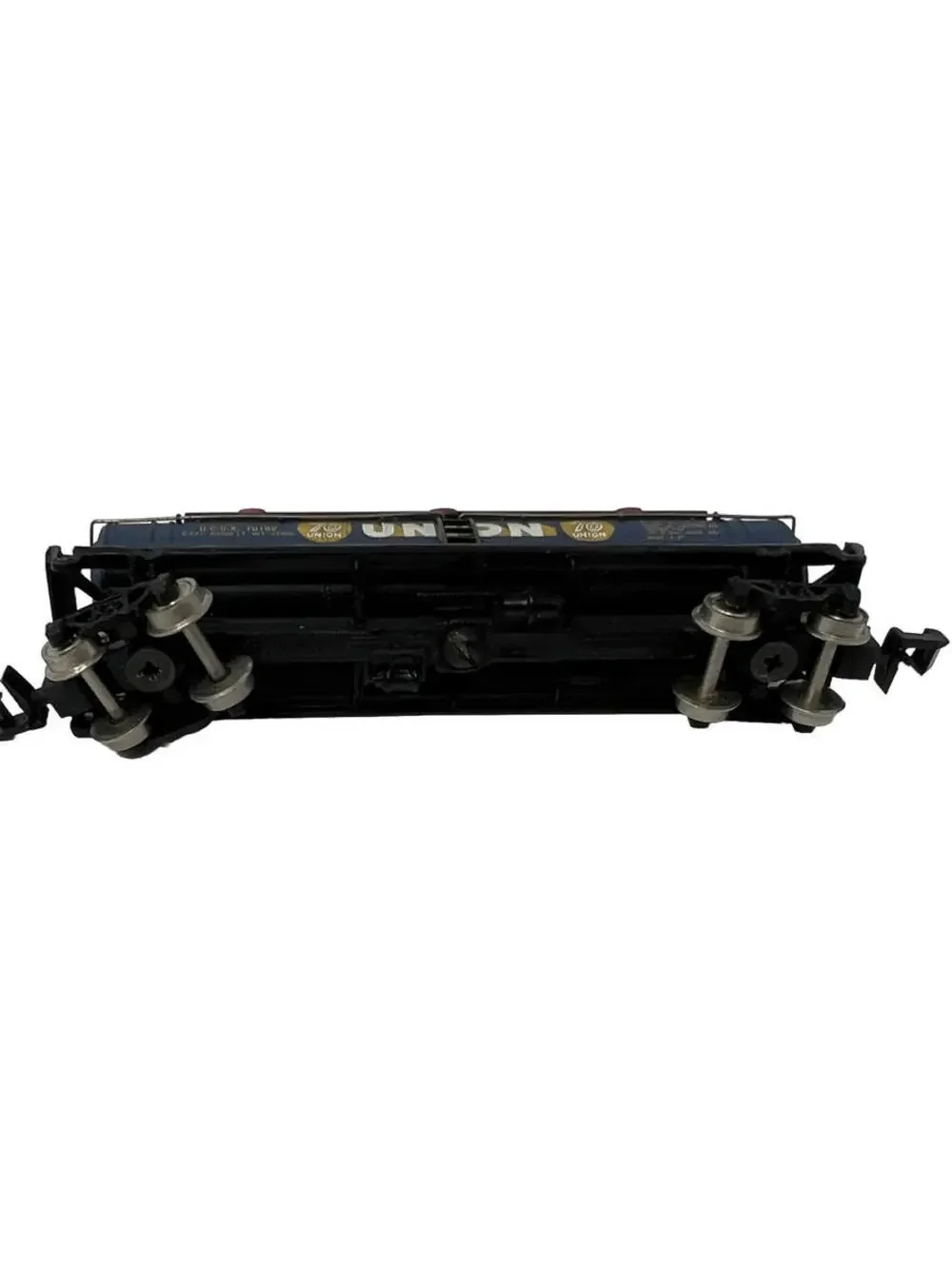 N Bachmann 39' Triple Dome Tank Car Union 76 UCOX #10162 (no box)
