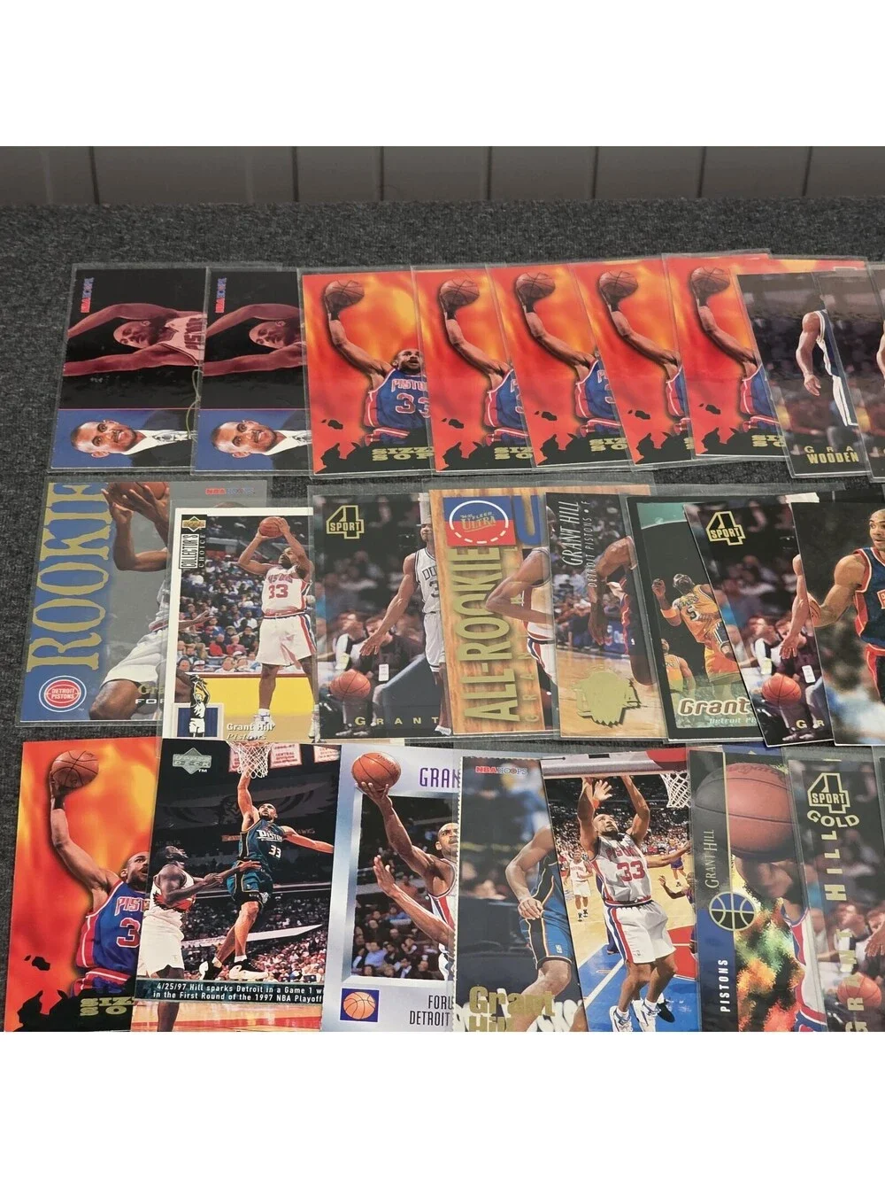 Grant Hill Lot of 62 NBA Basketball Cards - Rookies, Base, Inserts, 90s-00s