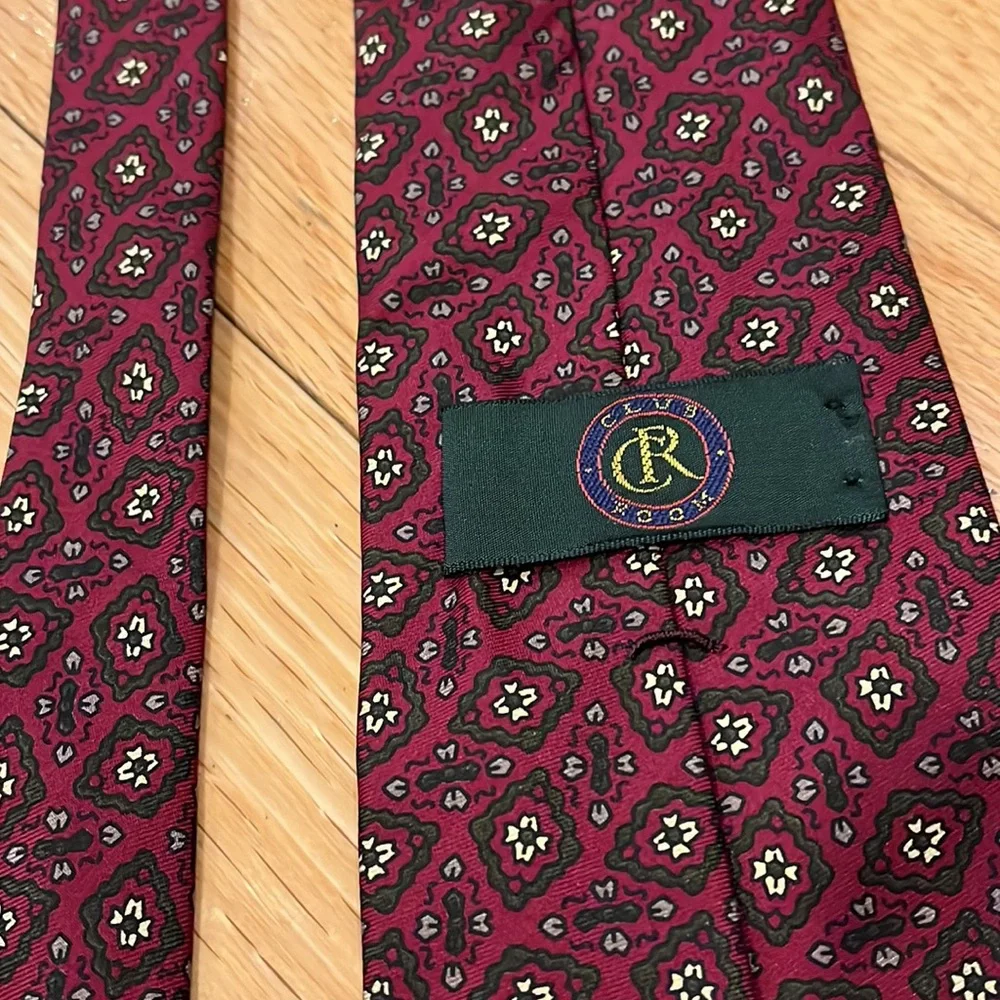 Club Room Red Floral Diamond Silk Tie