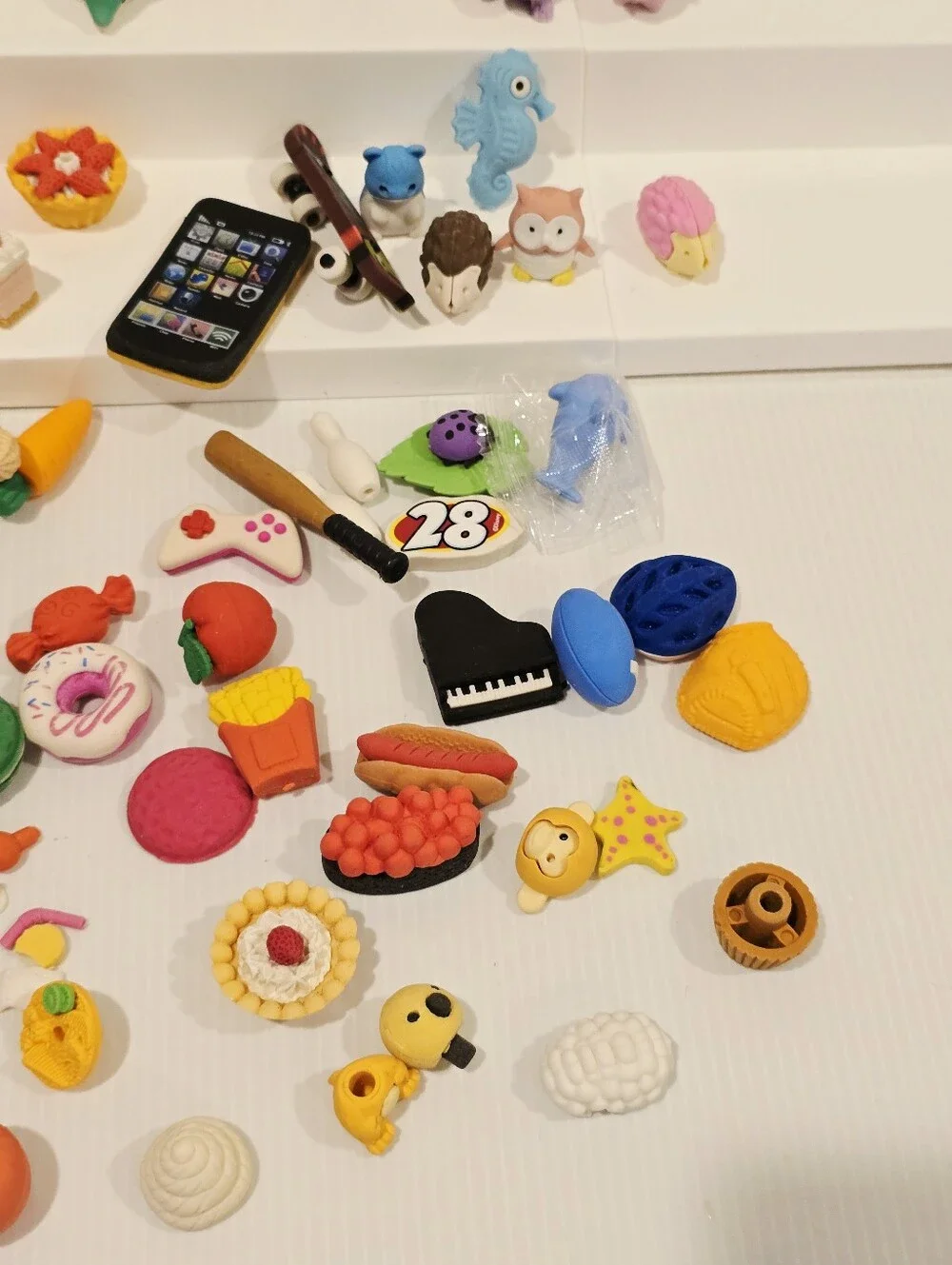3D Puzzle Food and Animal Eraser Set
