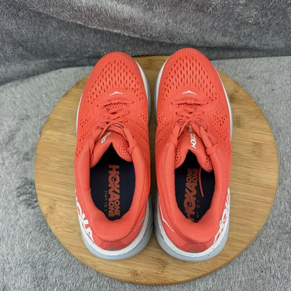 Hoka One One hoka one