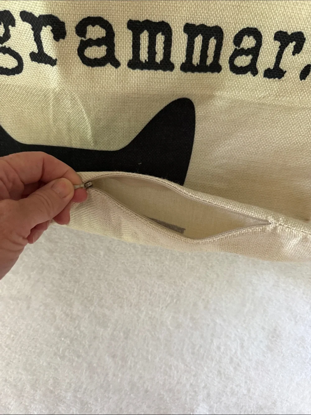 N/A cream pillow