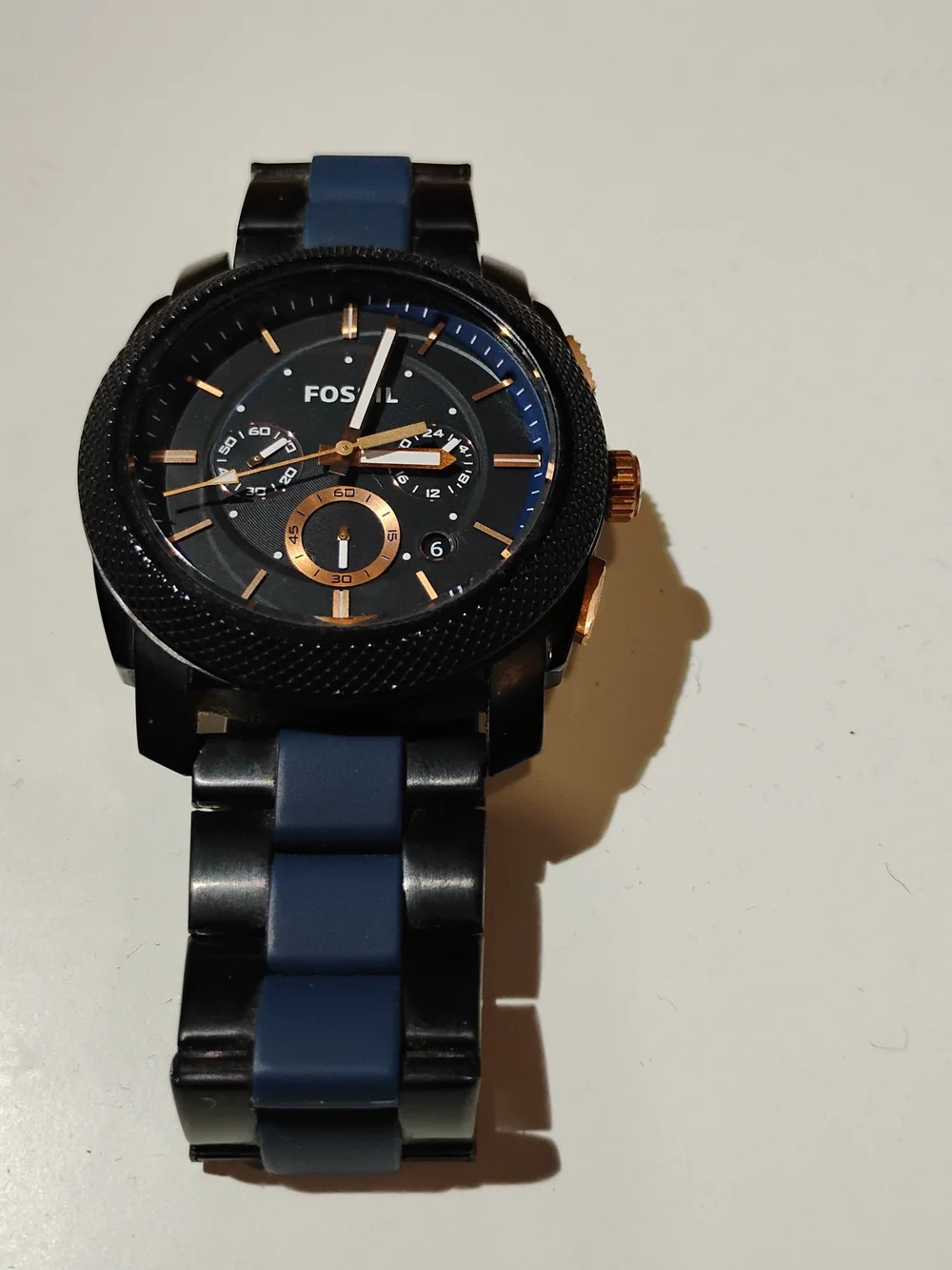 Fossil stylish wristwatch