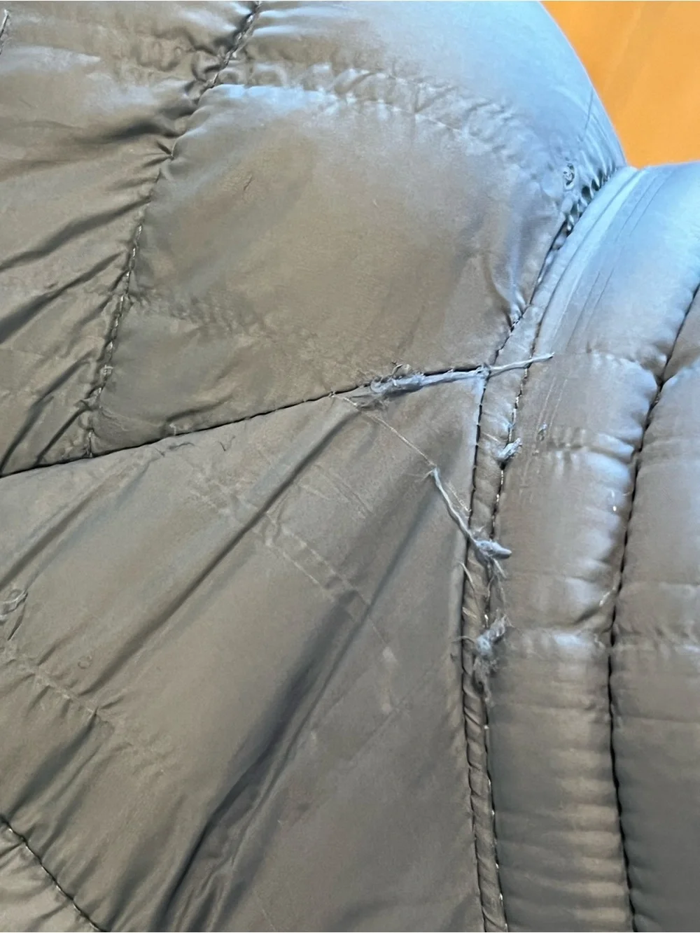 GAP lining zip
