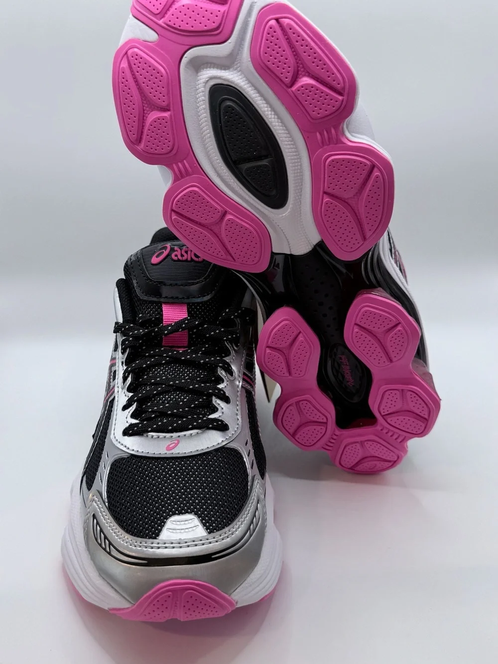 Asics shoes durable pod