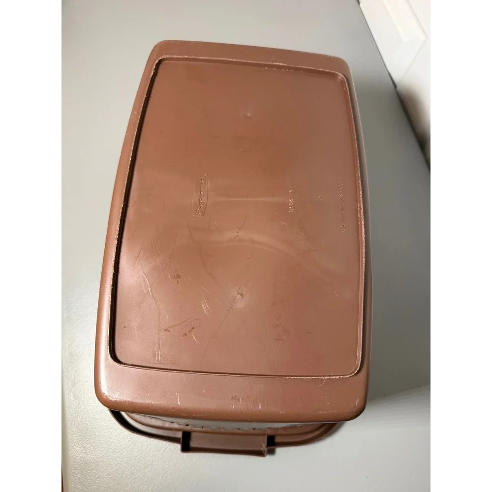 Rubbermaid vintage 2686