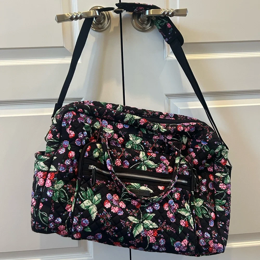 Vera Bradley quilted carry fabric
