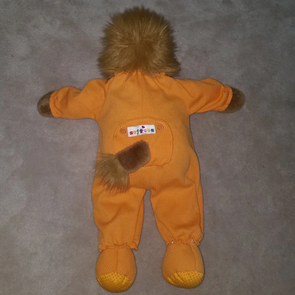People Pals lion plush