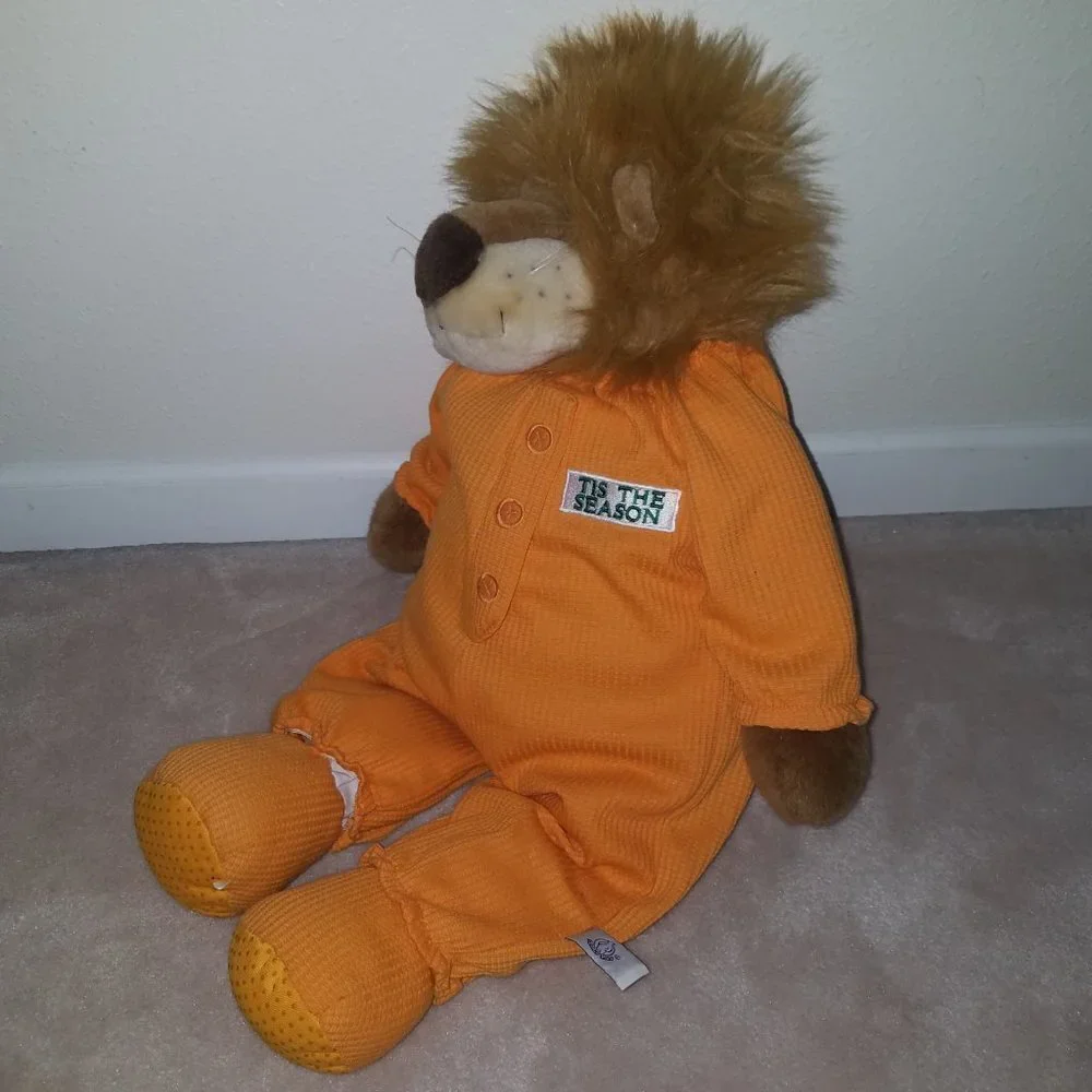 People Pals lion plush