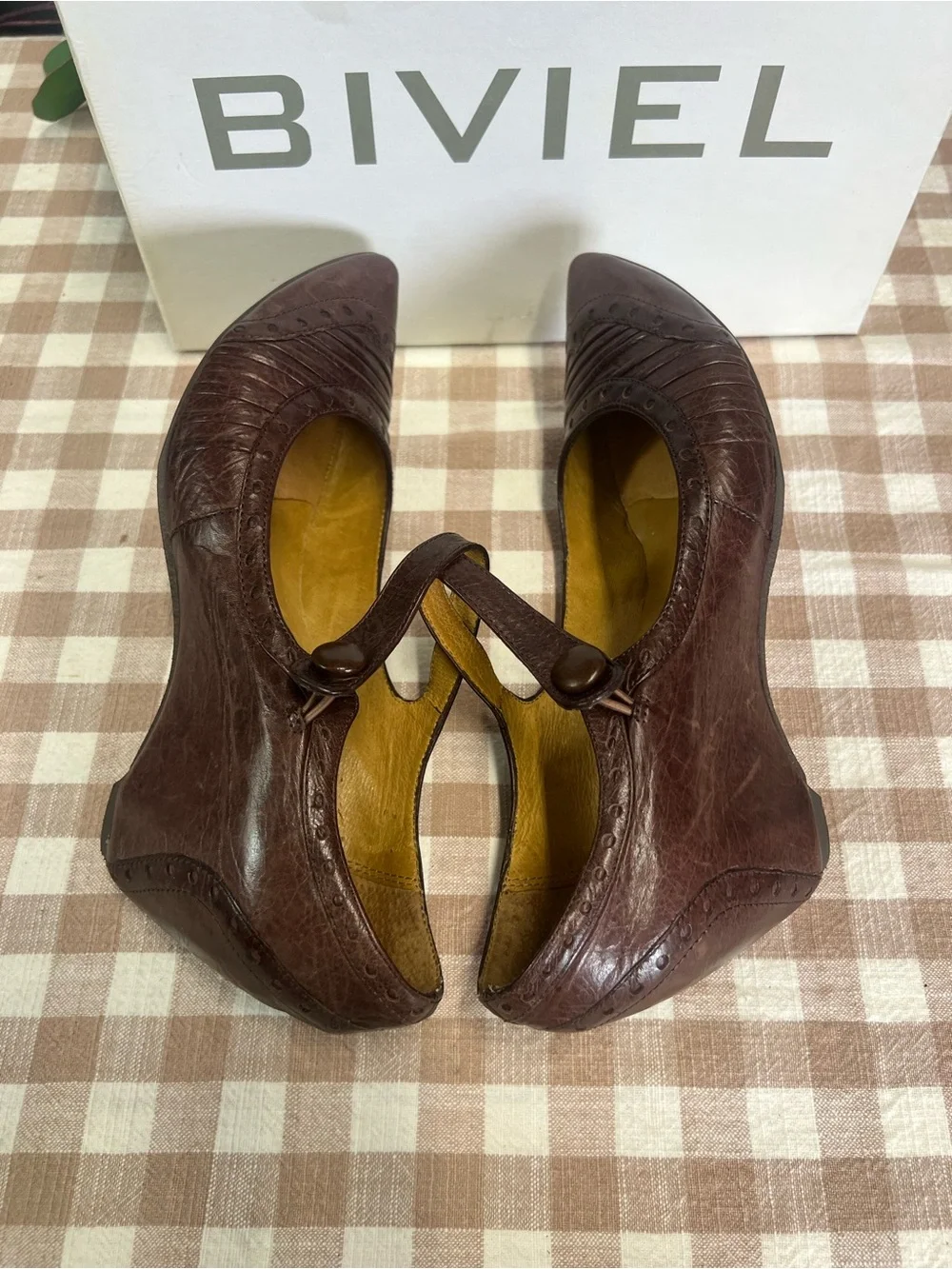 N/A biviel wingtip