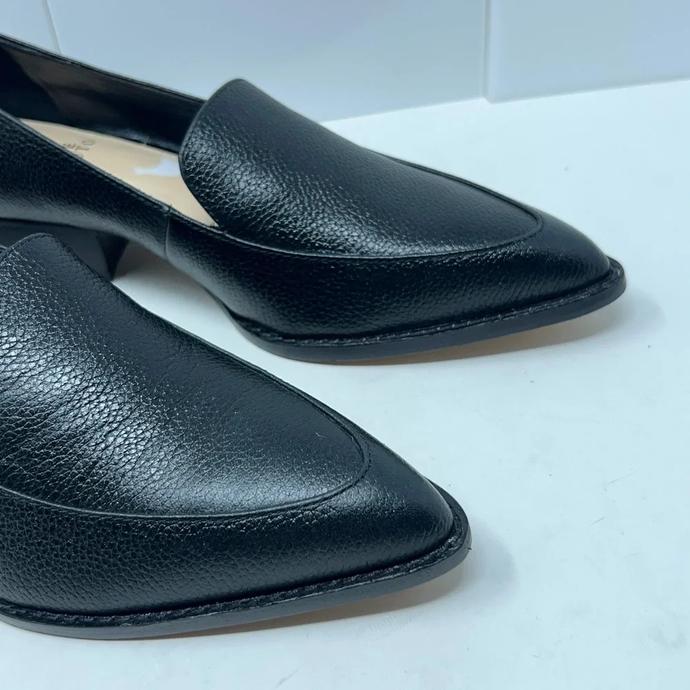 Vince Camuto Womens 7M Black Leather Pointed Stacked Heel Becarda Loafer NWOB