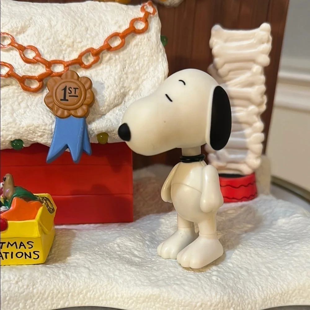 Snoopy and His 1st Prize contest Charlie Brown Christmas