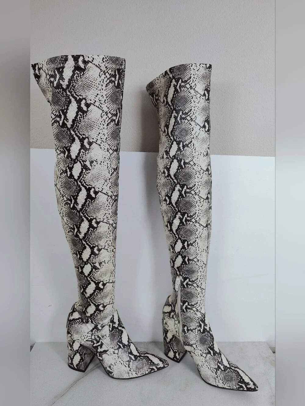 Steve Madden pre owned