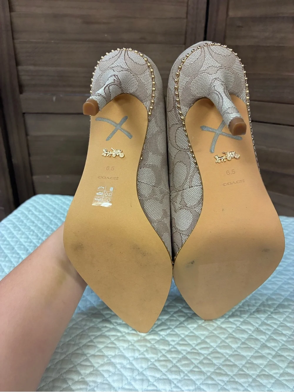 Coach chic pumps
