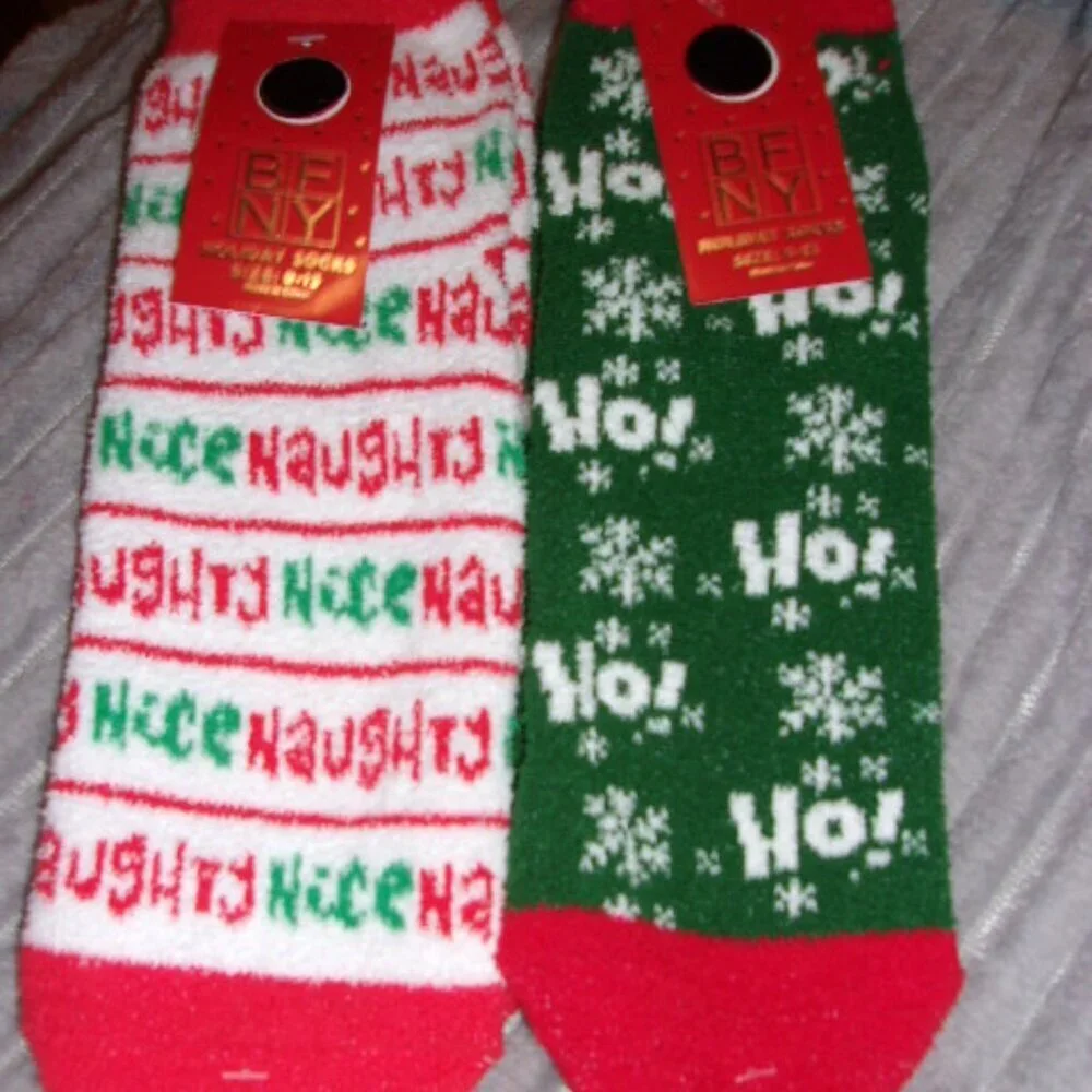 Bundle of 2 Christmas Holiday socks New 9-13