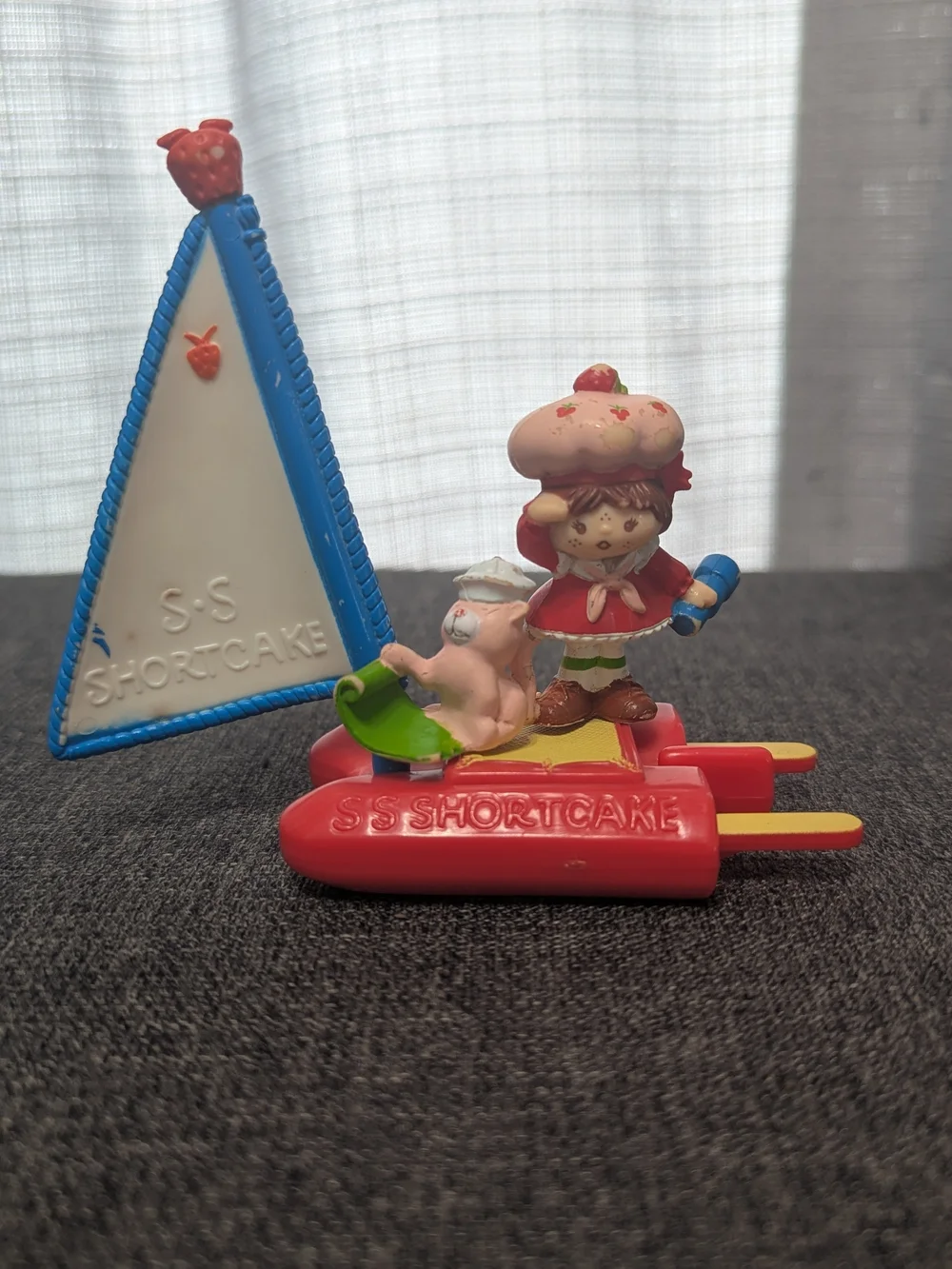 Vtg 1980's Lot of 3 PVC Set Strawberry Shortcake Custard Cat Figures Sailboat
