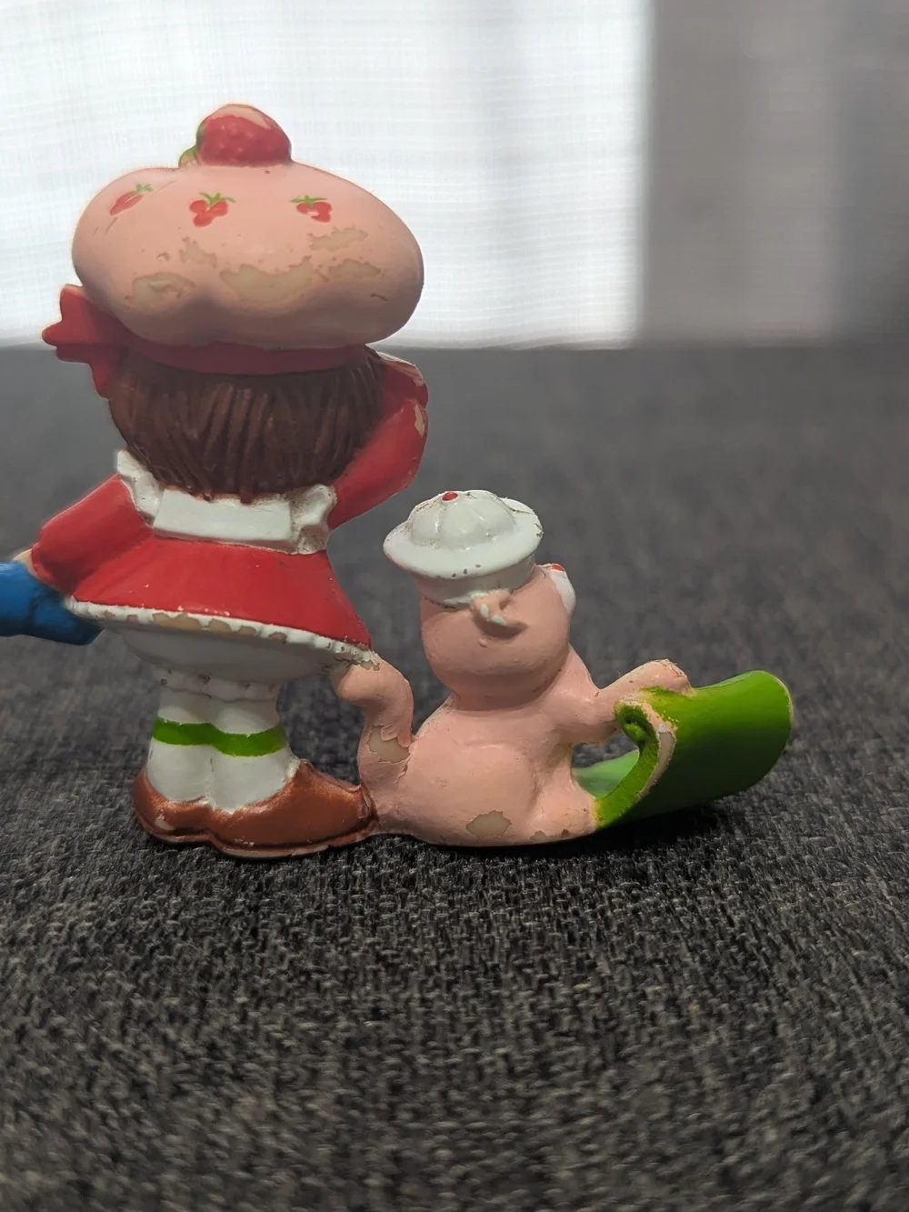 Strawberry Shortcake vintage bright