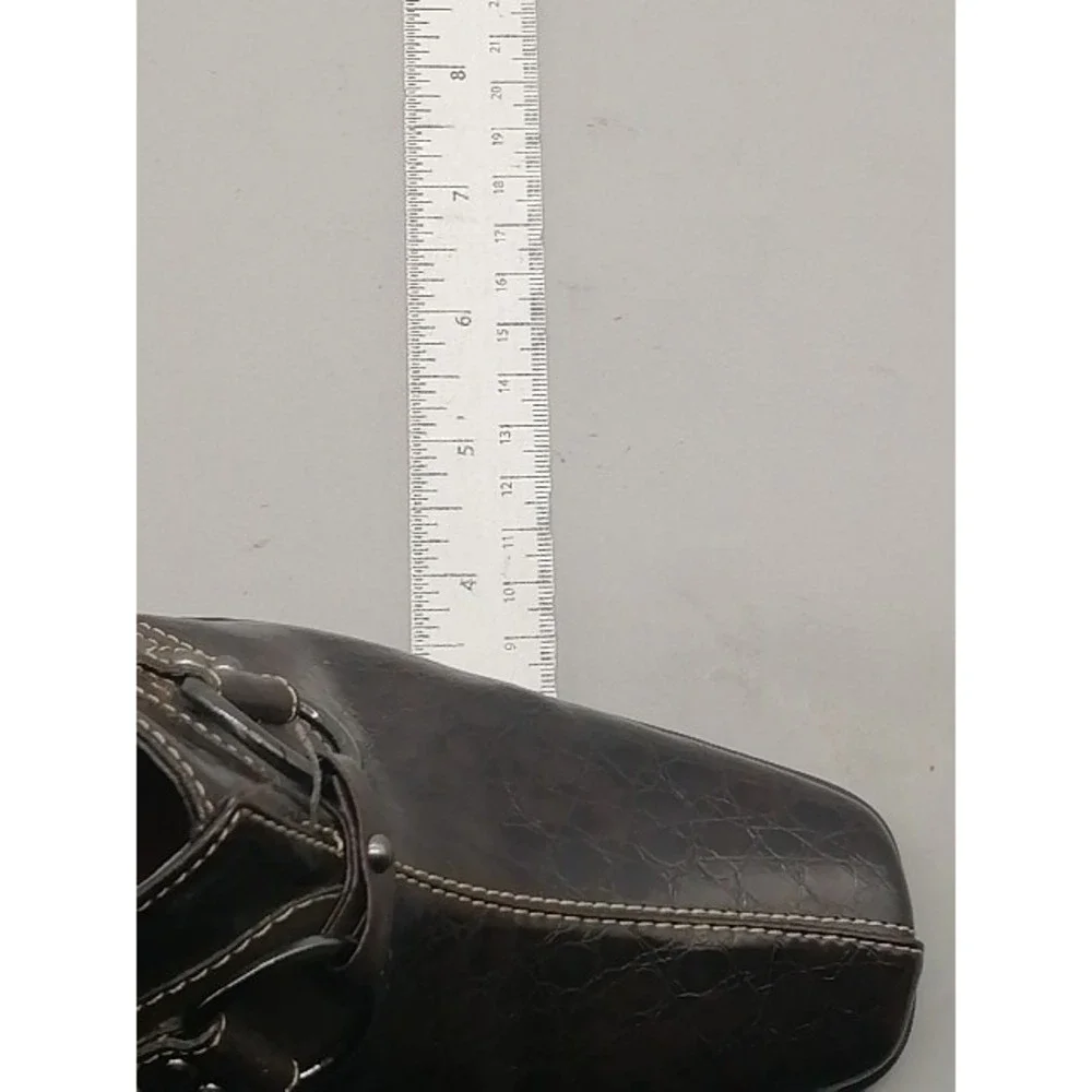 AEROSOLES a2 by