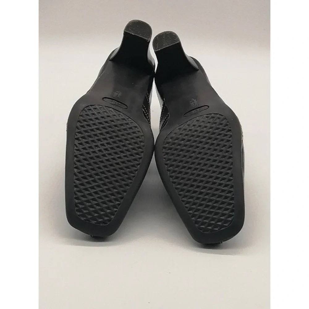 AEROSOLES a2 by