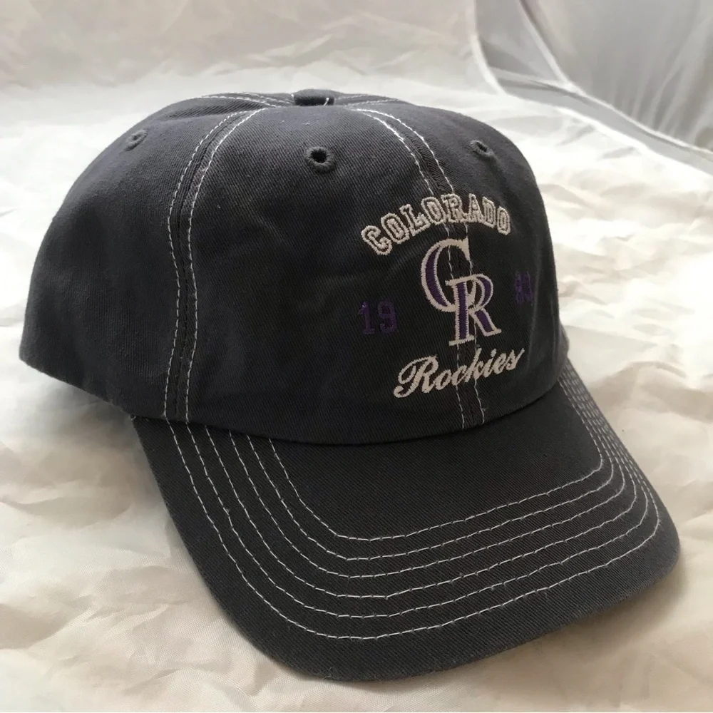 fan favorite adjustable hat