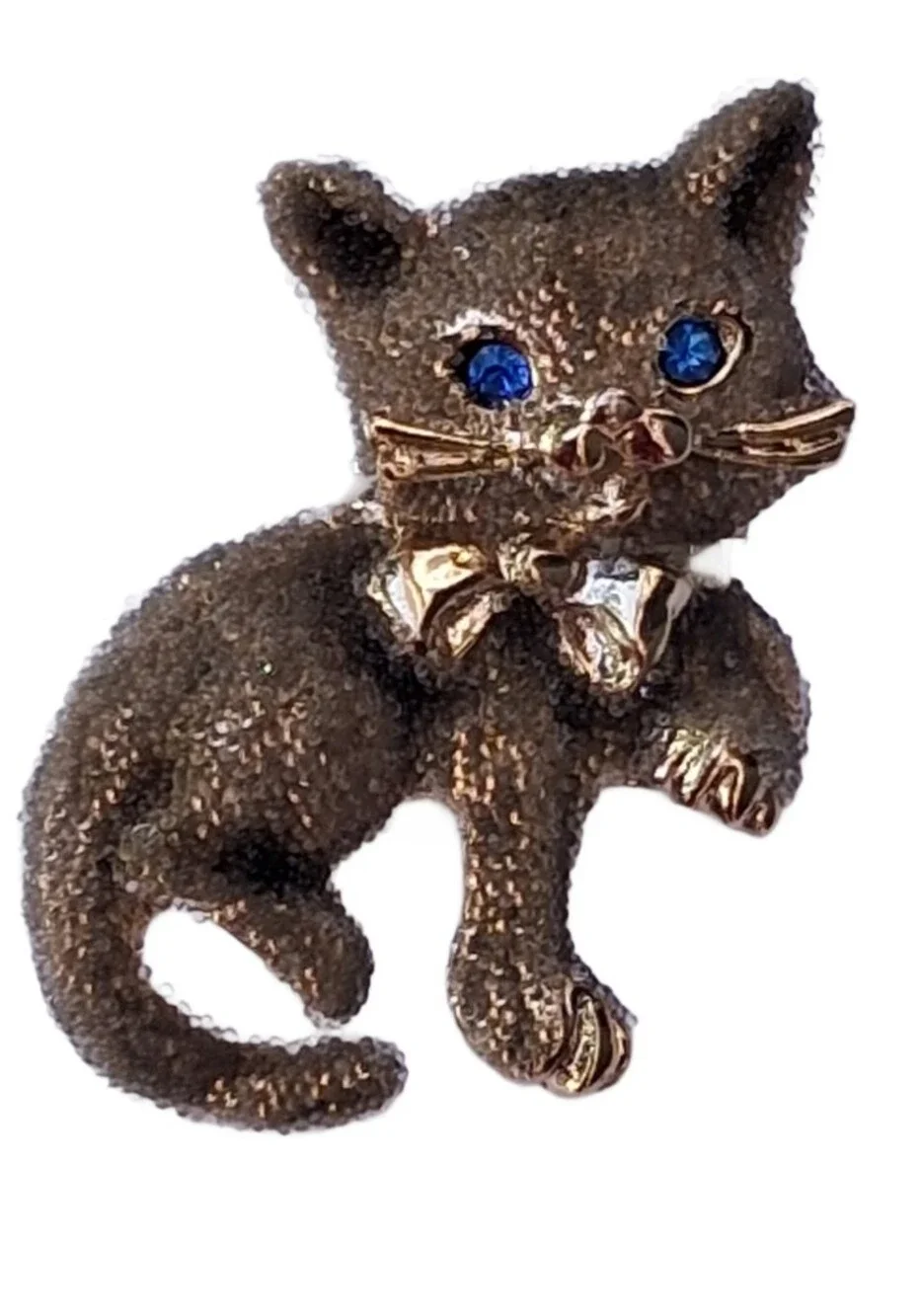 ​VTG Unsigned Gold Tone Playful Sugar Cat Brooch Blue Rhinestone Eyes Bow Tie