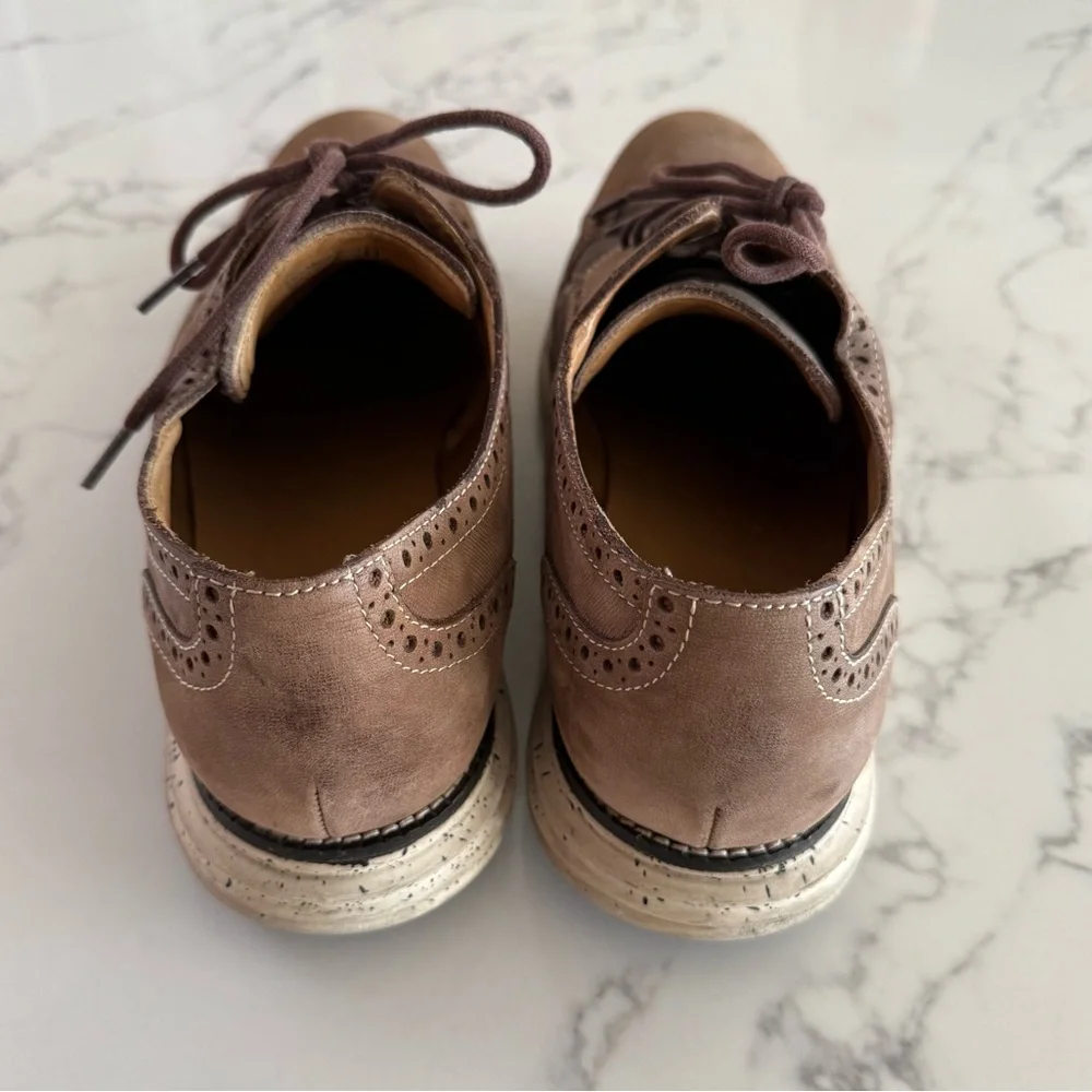 Cole Haan gently worn