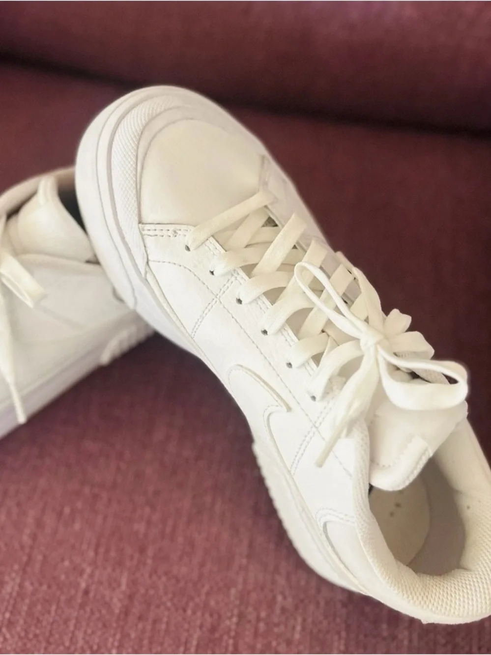 Nike court legacy