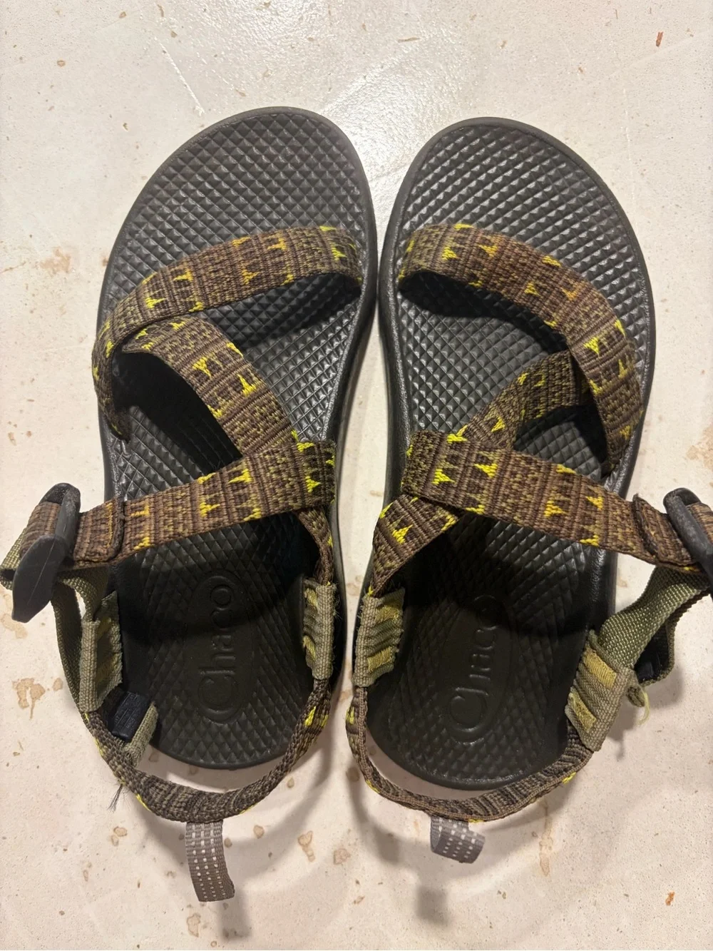 Kids Chaco Z1 Brown and Yellow Patterned Adjustable Strap Sandals
