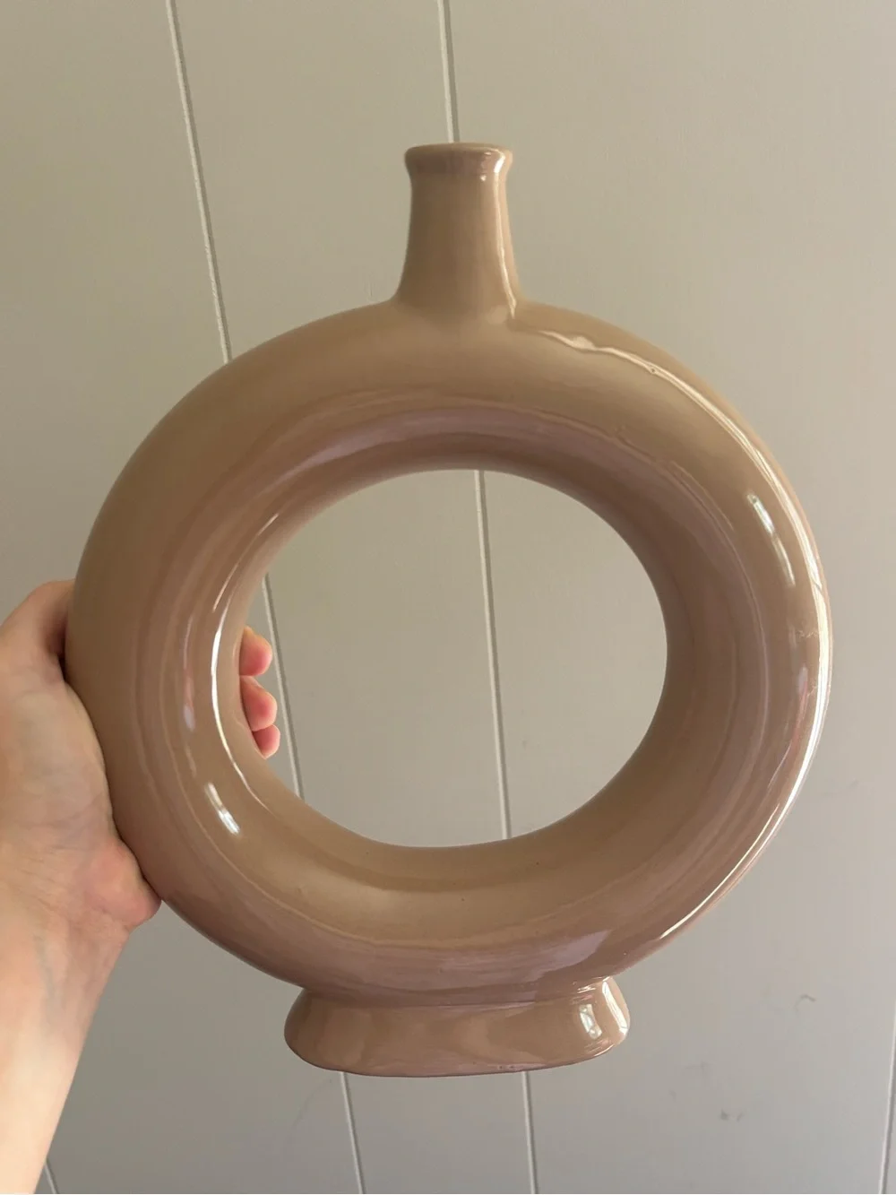 N/A ceramic vase