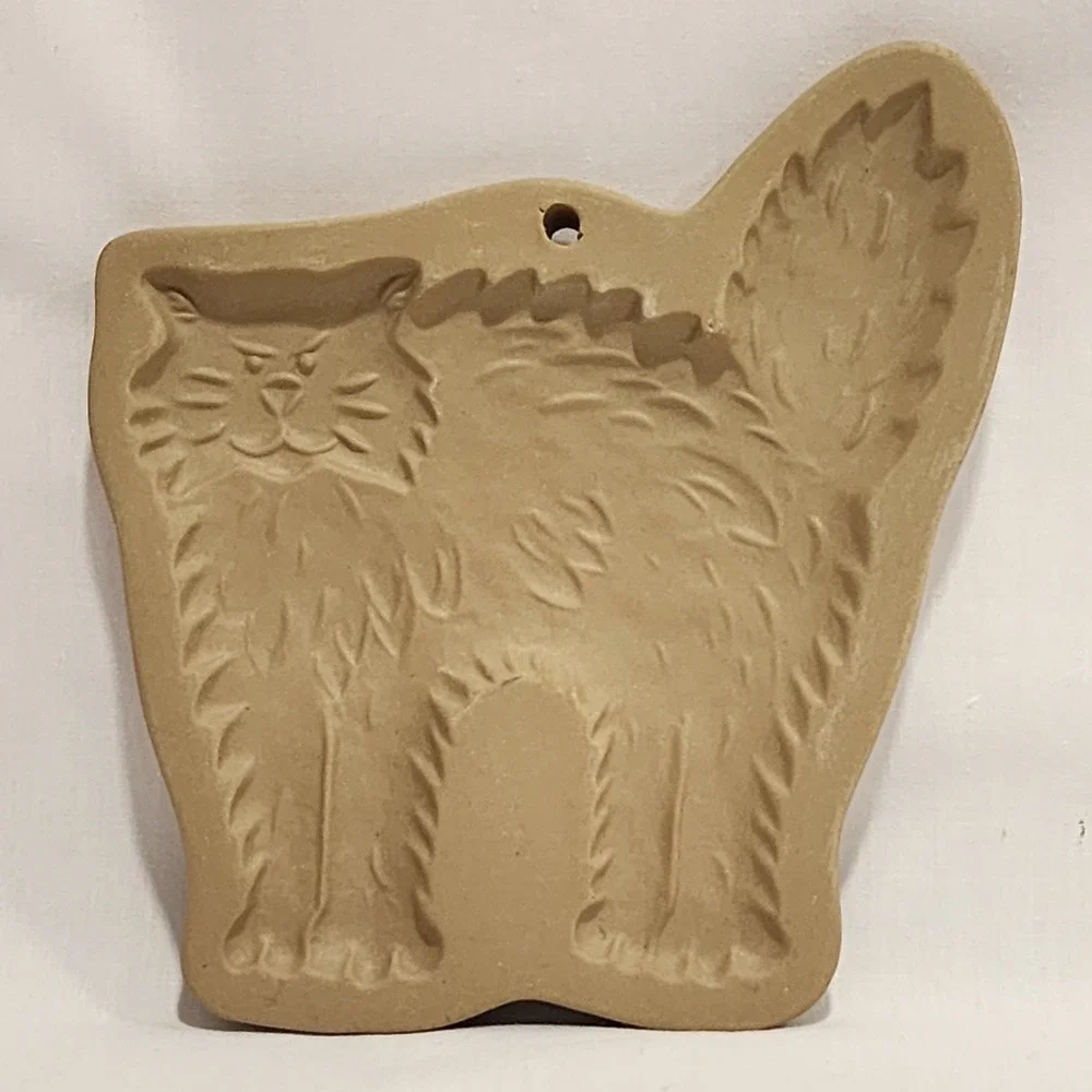 1988 Brown Bag Cookie Art Hill Design Grumpy Fluffy Cat Ceramic Mold 5.5x6in
