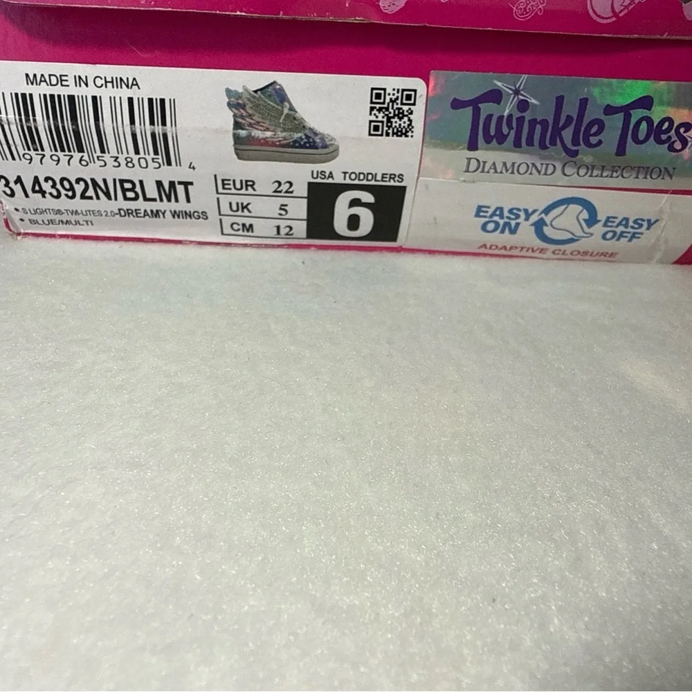 Skechers wings off lace