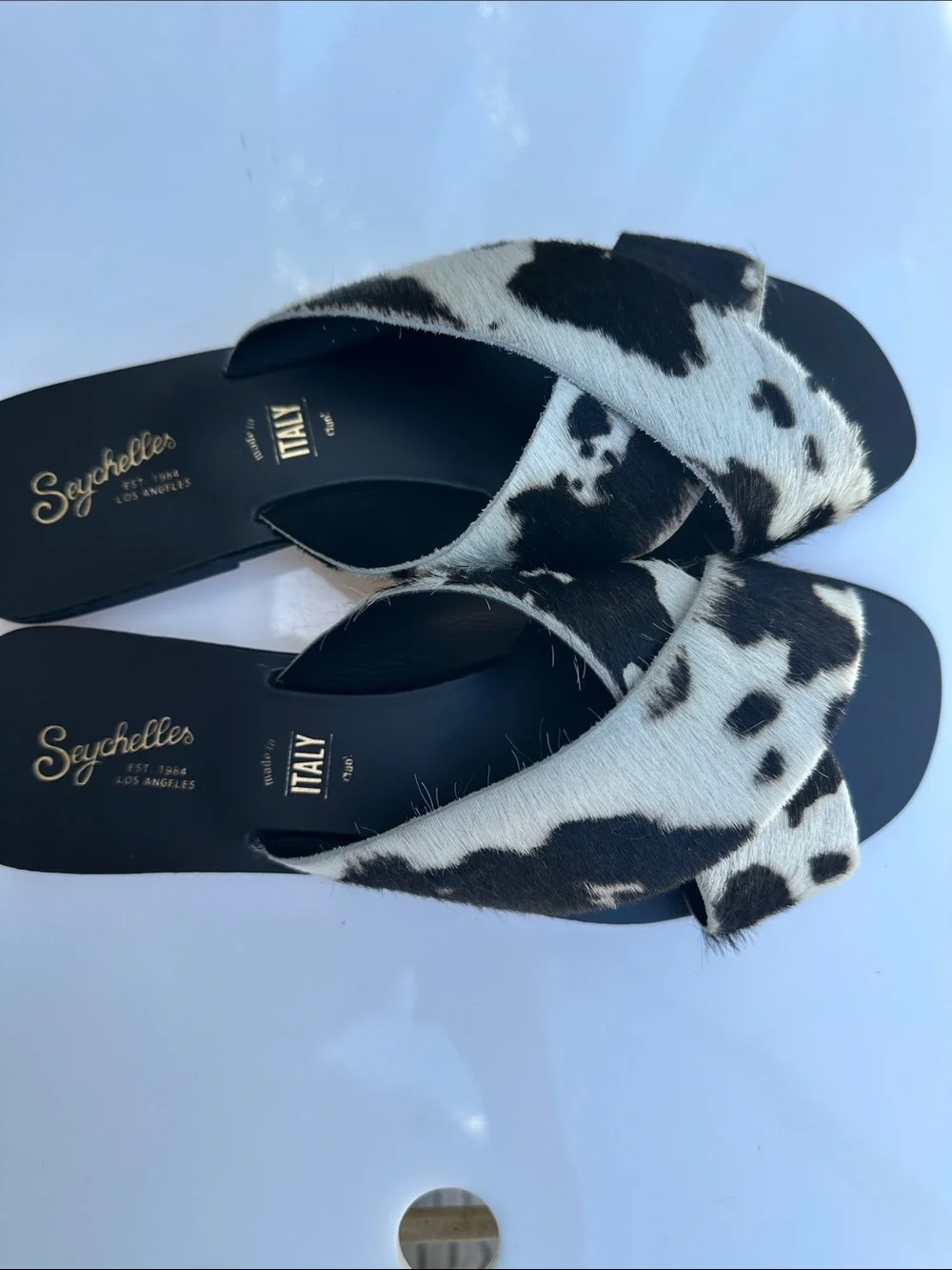 Seychelles crossed cowhide