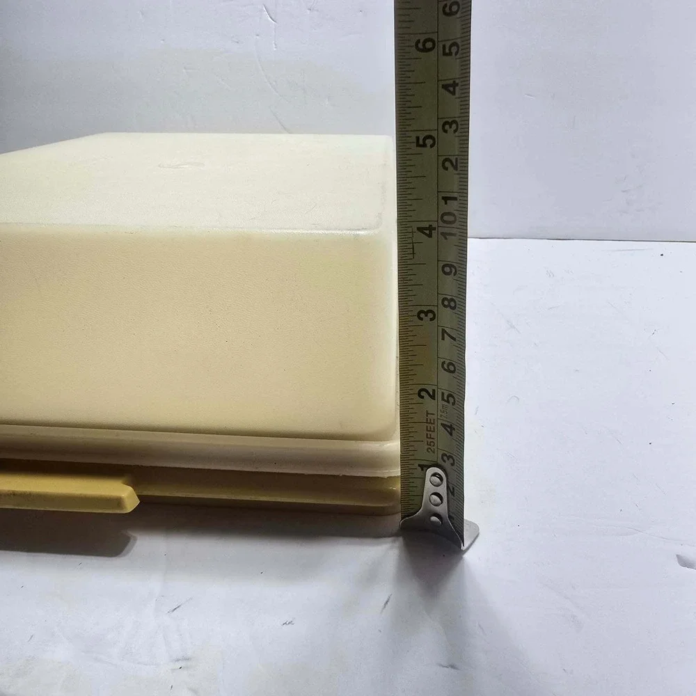 Vintage Tupperware Rectangular Cake Taker Carrier Harvest Gold Sheer 1241 1242