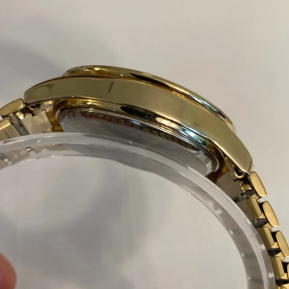 Timex gold tone Perpetual Calendar watch, stretch bracelet, new battery, indiglo