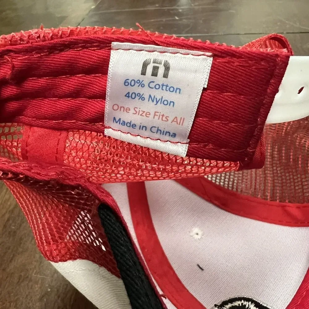 Travis Mathew fashion hat ship